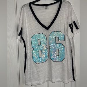 PINK VICTORIA SECRET NWOT PERFECT CONDITION WHITE 86 BLING TEE